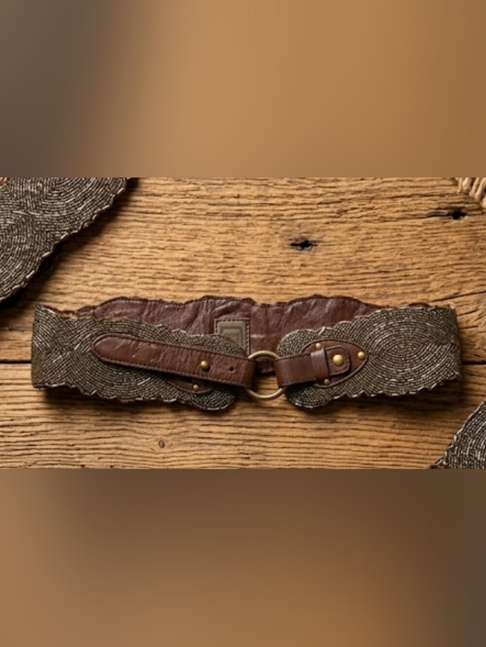 Jasper & Jeera Genuine Leather Beaded Waist Belt - Size M (28")

​Description: